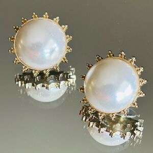 Pearl earrings